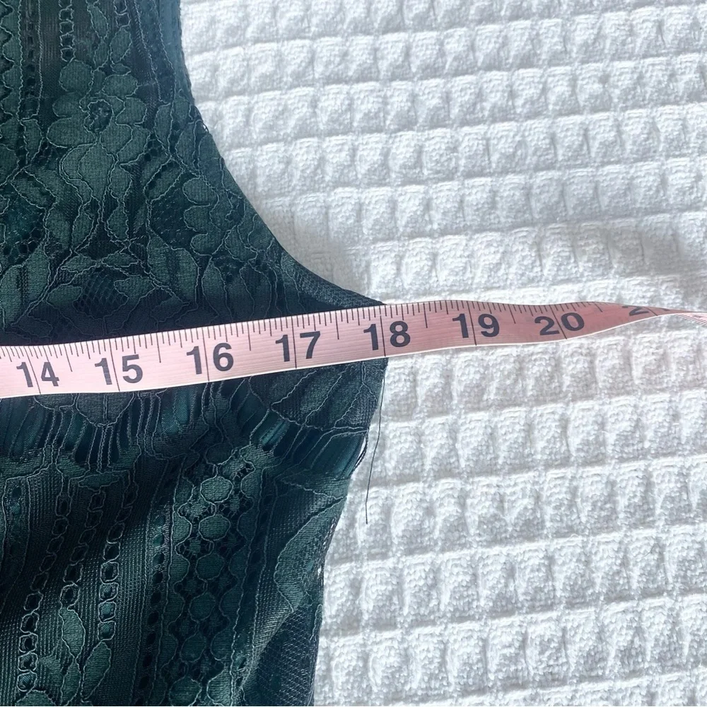 BB Dakota Dark Green Lace Dress with Scalloped Detail size 10